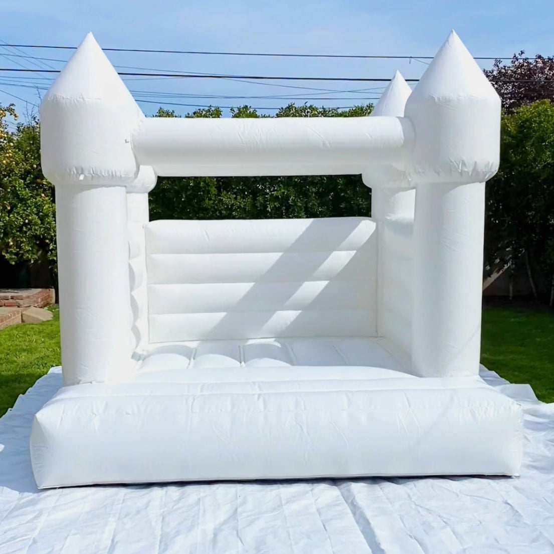 Chiqui Castle (11x11ft.) - $300