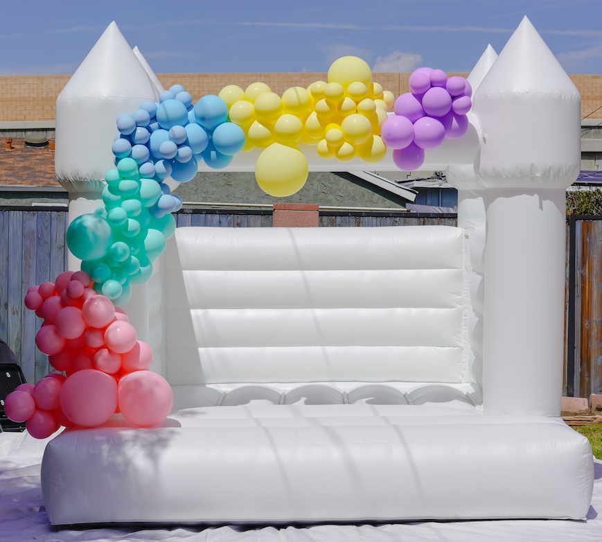 Chiqui Castle (11x11ft.) - $300