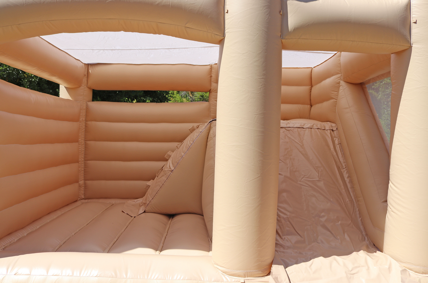 Cafecito Castle (14x14ft.) - $400